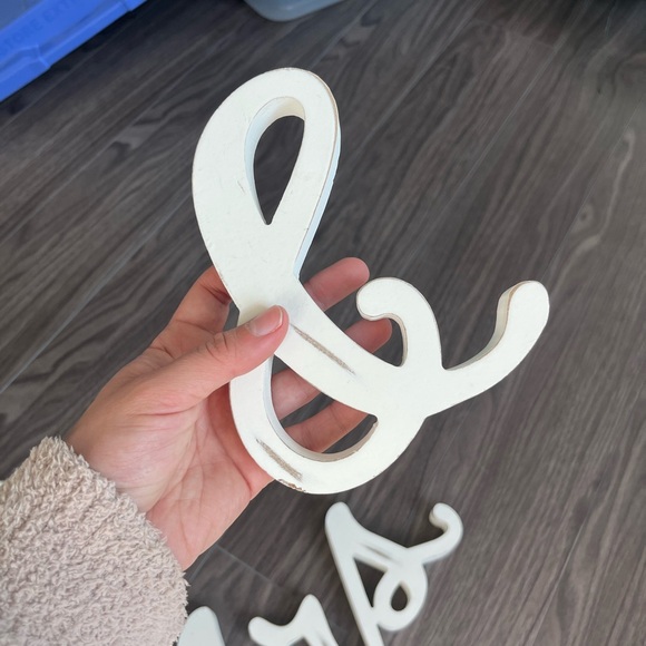 Hobby Lobby Cream 'Mr & Mrs' Script Sign - Picture 2 of 4